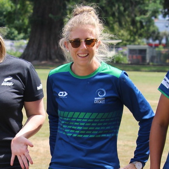 Melissa Hansen Biography